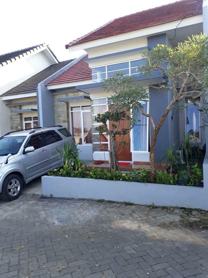 Villa Puncak Garuda A5 บาตู ภายนอก รูปภาพ